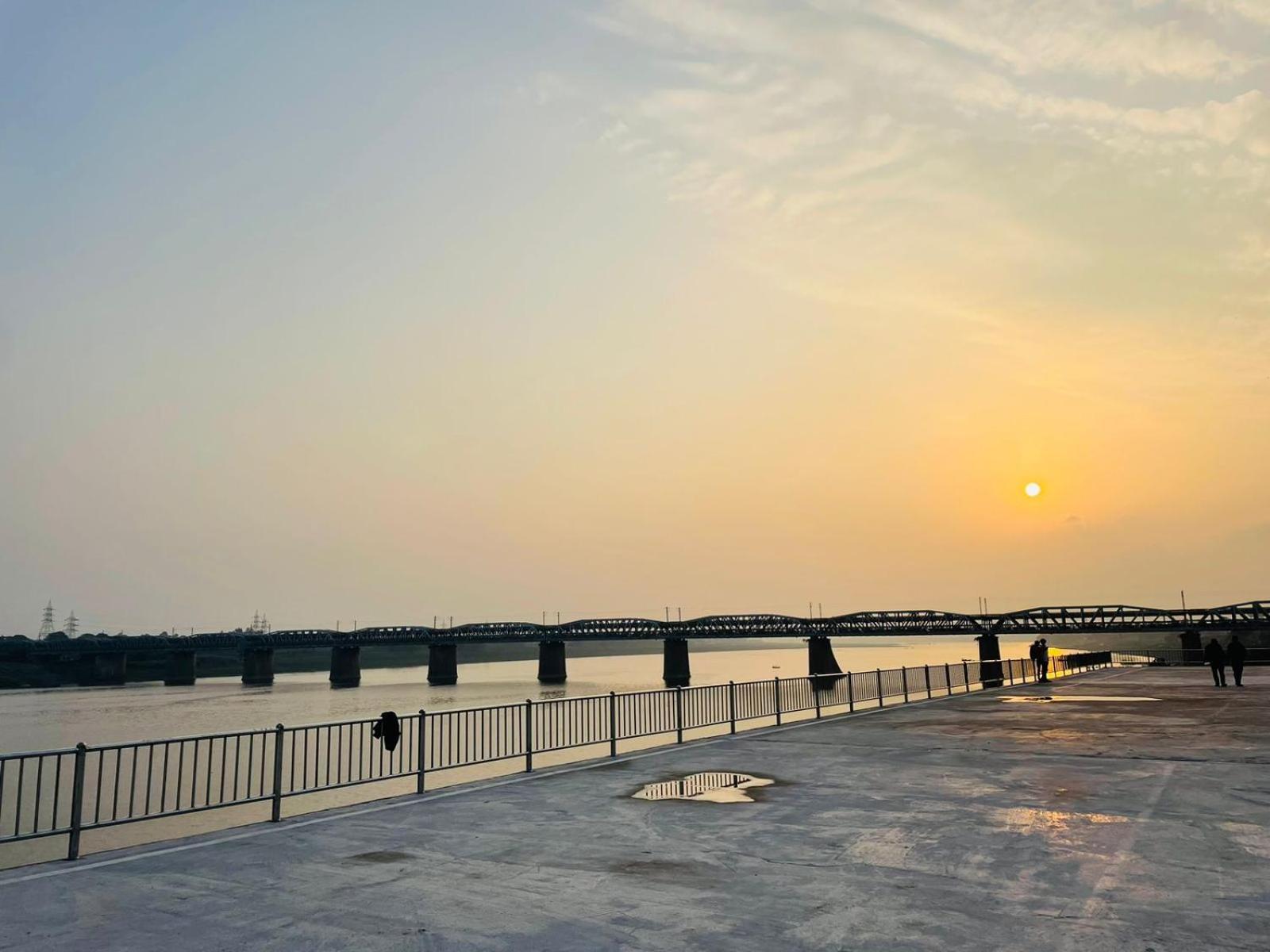 Holidayy Inn Prayagraj Exterior foto