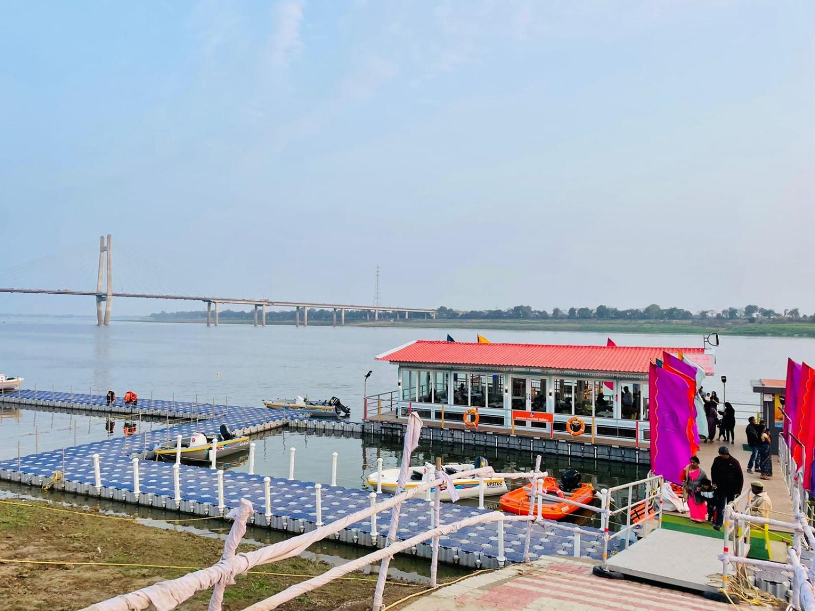 Holidayy Inn Prayagraj Exterior foto