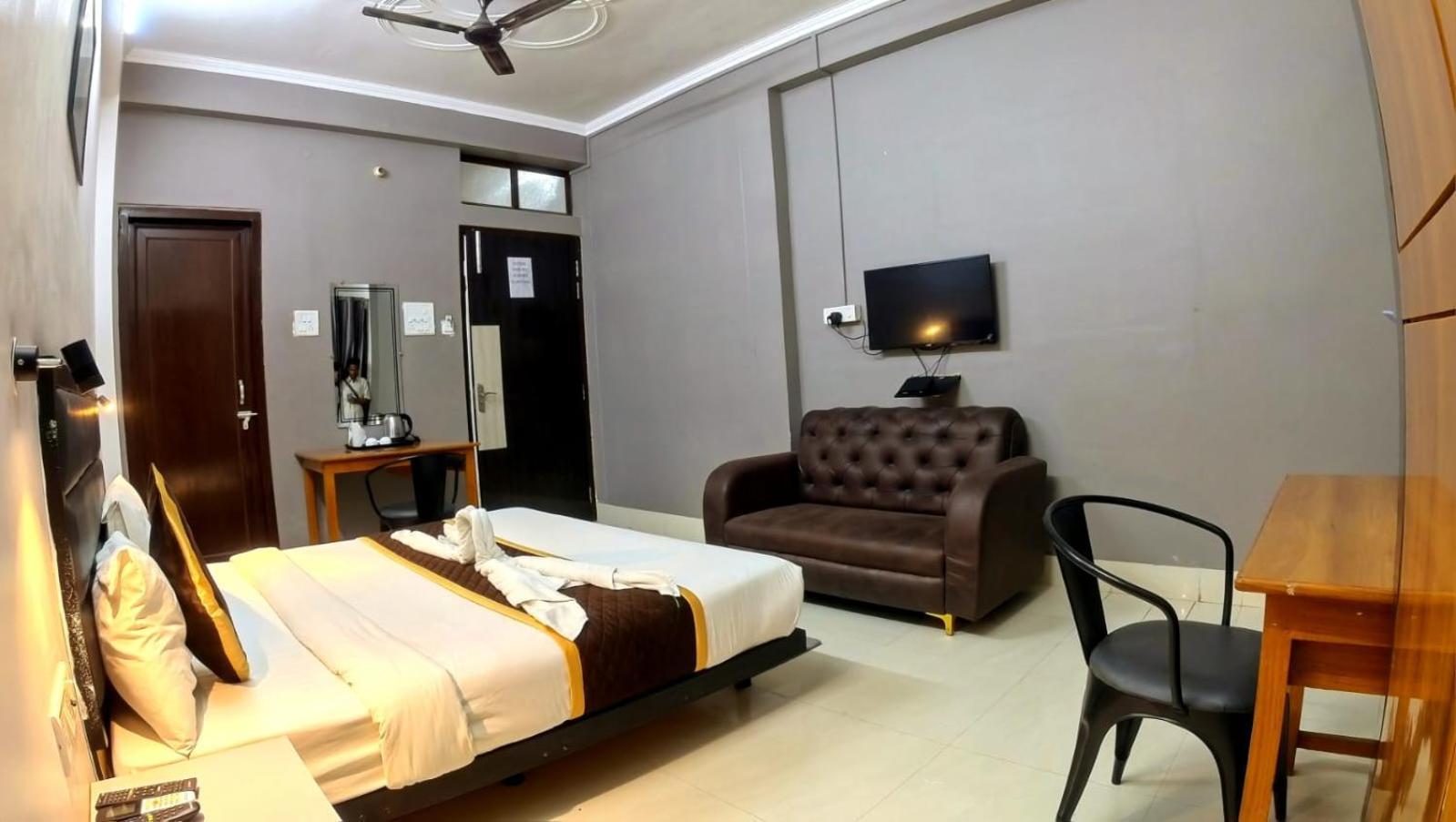Holidayy Inn Prayagraj Exterior foto