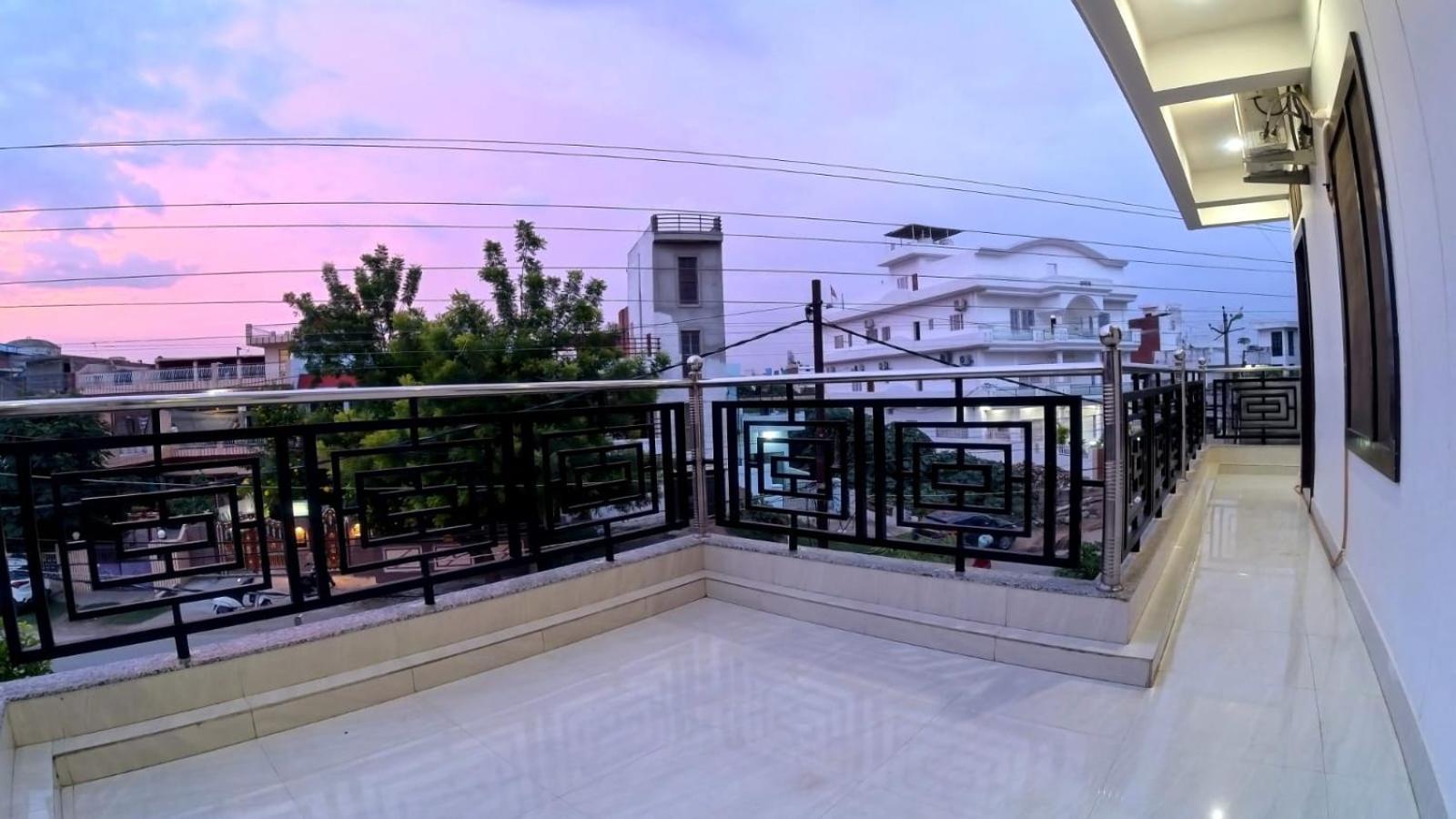 Holidayy Inn Prayagraj Exterior foto